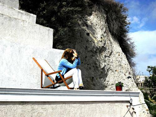 Bioclimatic Cave House Santorini