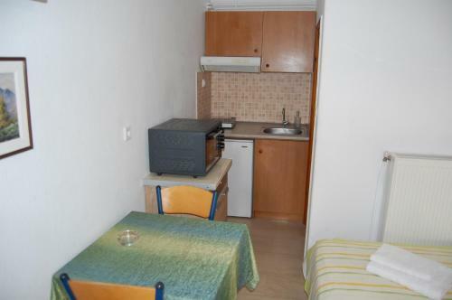 Hostal Guesthouse Zografia