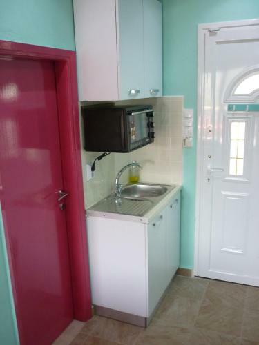 Hostal Guesthouse Zografia