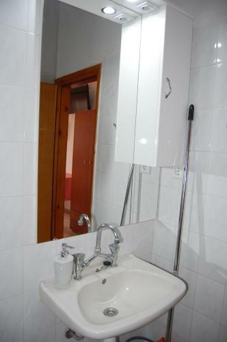 Hostal Guesthouse Zografia