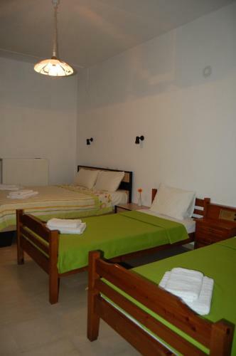 Hostal Guesthouse Zografia