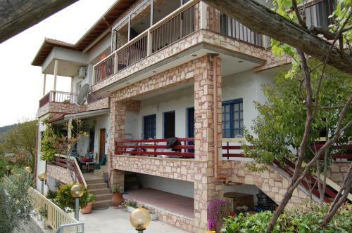 Hostal Guesthouse Zografia
