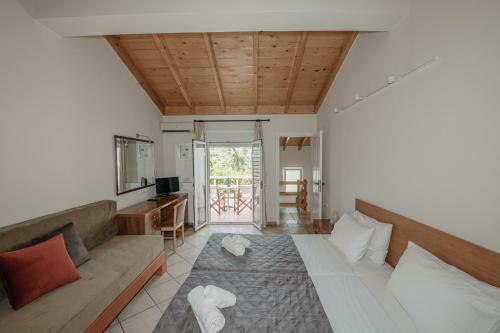 Hotel Corinthian Village
