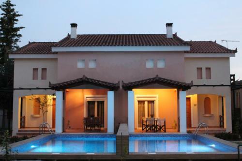 Hotel Corinthian Village