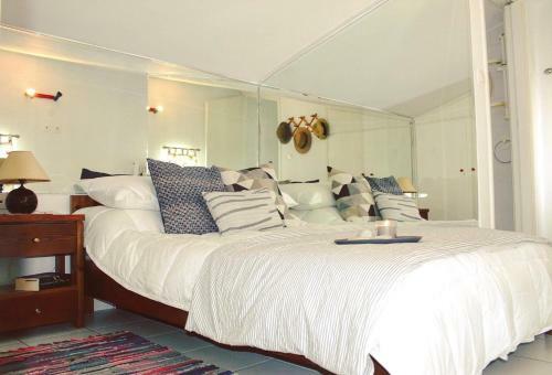 Corinthian Villas Orange Villa