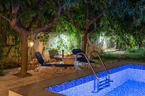 Corinthian Villas Orange Villa