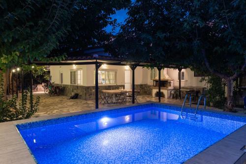 Corinthian Villas Orange Villa
