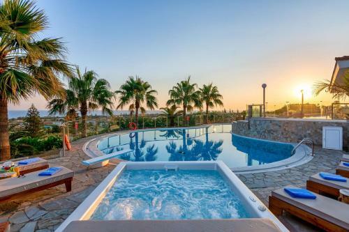 Giakoumakis Luxury-private Villa