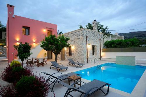 Hawk Villa, Nature Essence!