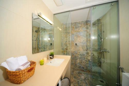 Hawk Villa, Nature Essence!