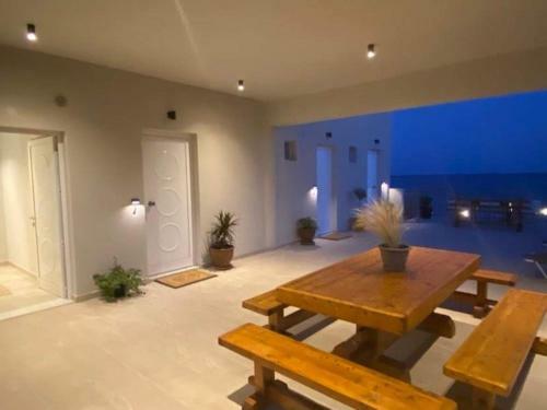Houmas Apartments