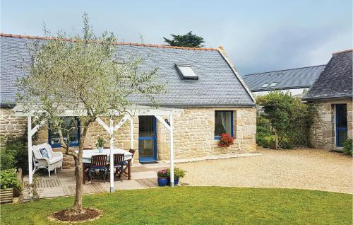 Holiday Home Prat An Ilis