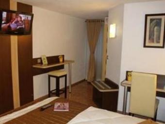 Comfort Hotel Les Mureaux-flins