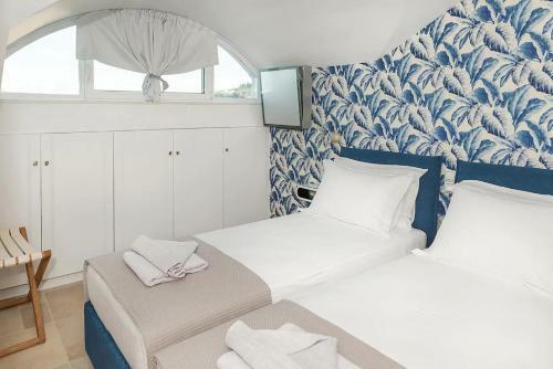 Marina View Sea Front Apartment