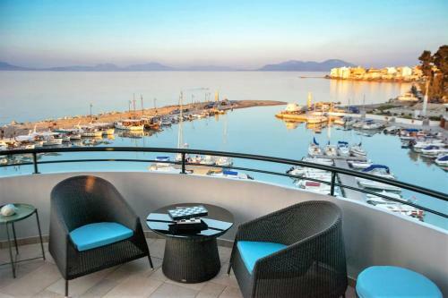 Marina View Sea Front Apartment