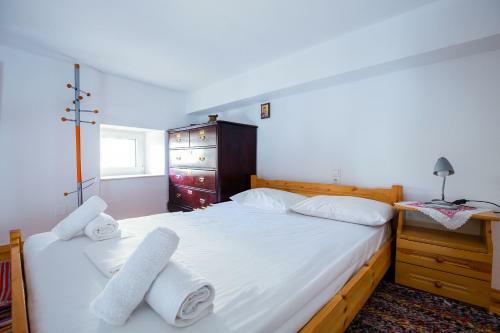 Traditional House For 4ppl Close To Zaros Lake