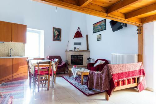 Traditional House For 4ppl Close To Zaros Lake