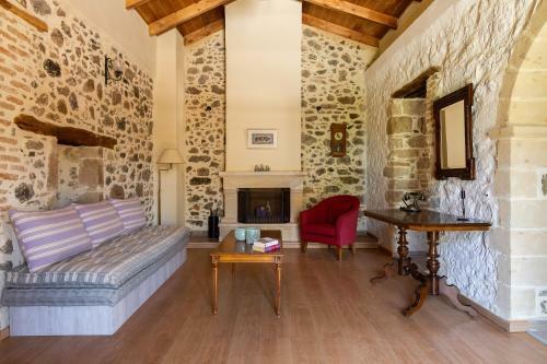 Roes Apartments - Avra