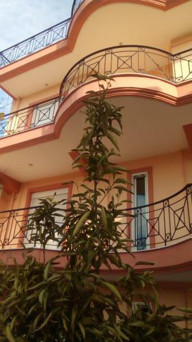 Maria Lux Apartments