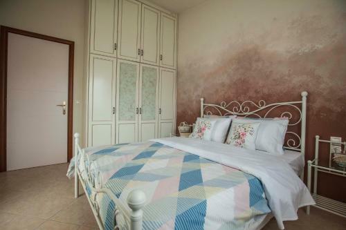 Villa Dina's House