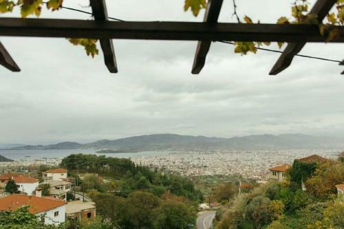Apartment In Anakasia Overlooking Volos