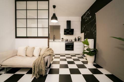 Fena Uptown Easy Living Apartment