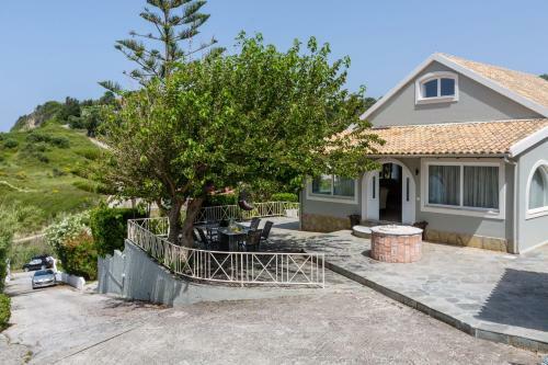 Yialos Villa