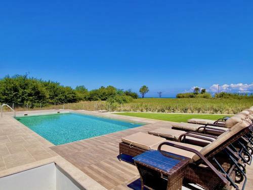Luxury Beach Villa Danune With Private Pool