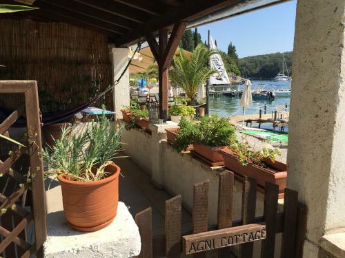 Villa Agni Beach Cottage