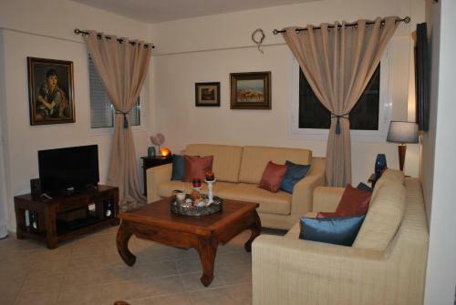 Ideal Home Near The Beach