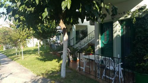 Ampeli Apartments