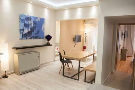 Modern Central Apartment