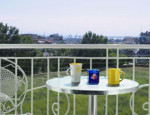 Sunny Apartment Near The Center