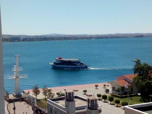 Waterfront Luxury Sea View Apartment