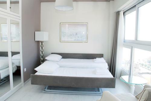 Waterfront Luxury Sea View Apartment