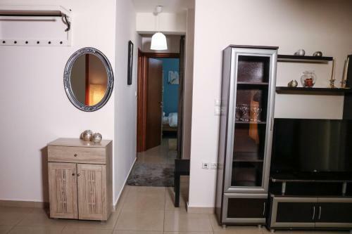 Port View Apartment