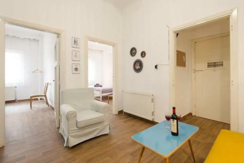 Saint Dimitrios Central Apartment 100sqm.