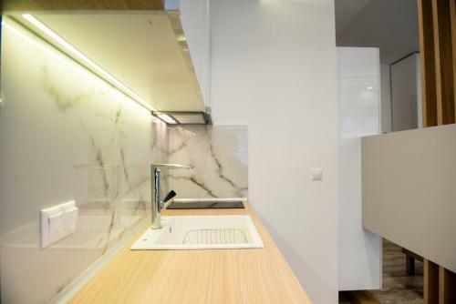 Apartamento Leiland #colony_white_tower_suite