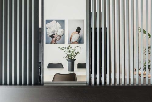 Central C&p Minimal Apartment