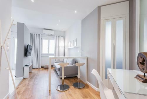 Apartamento Lori Margariti Sea View Flat