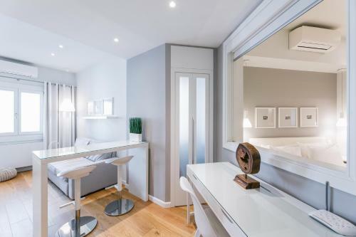 Apartamento Lori Margariti Sea View Flat