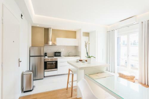 Apartamento Lori Margariti Sea View Flat
