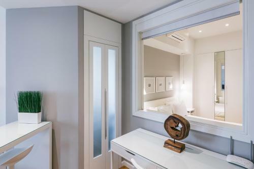 Apartamento Lori Margariti Sea View Flat