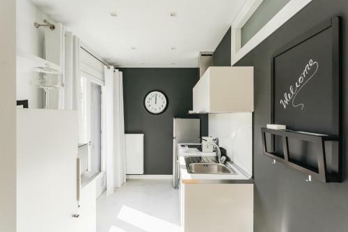 Apartamento Lori Margariti Sea View Flat