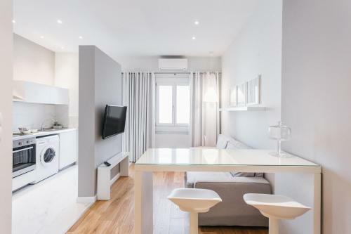 Apartamento Lori Margariti Sea View Flat