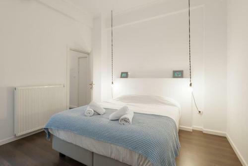 Roman Market- Upper Aristitelous Sq Luxury Apartment