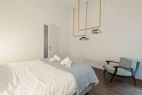 Roman Market- Upper Aristitelous Sq Luxury Apartment