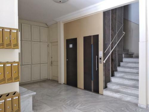 Metro Apartment