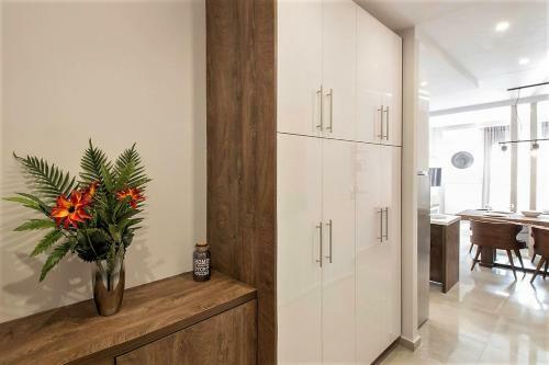 Metro Apartment