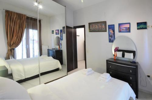 F & B Collection - Apartment For 3